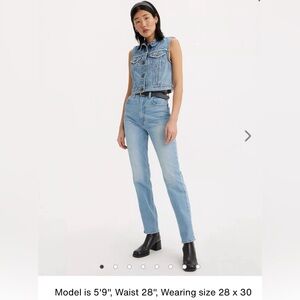Levi’s 70s high rise slim straight Jean size 26 medium wash